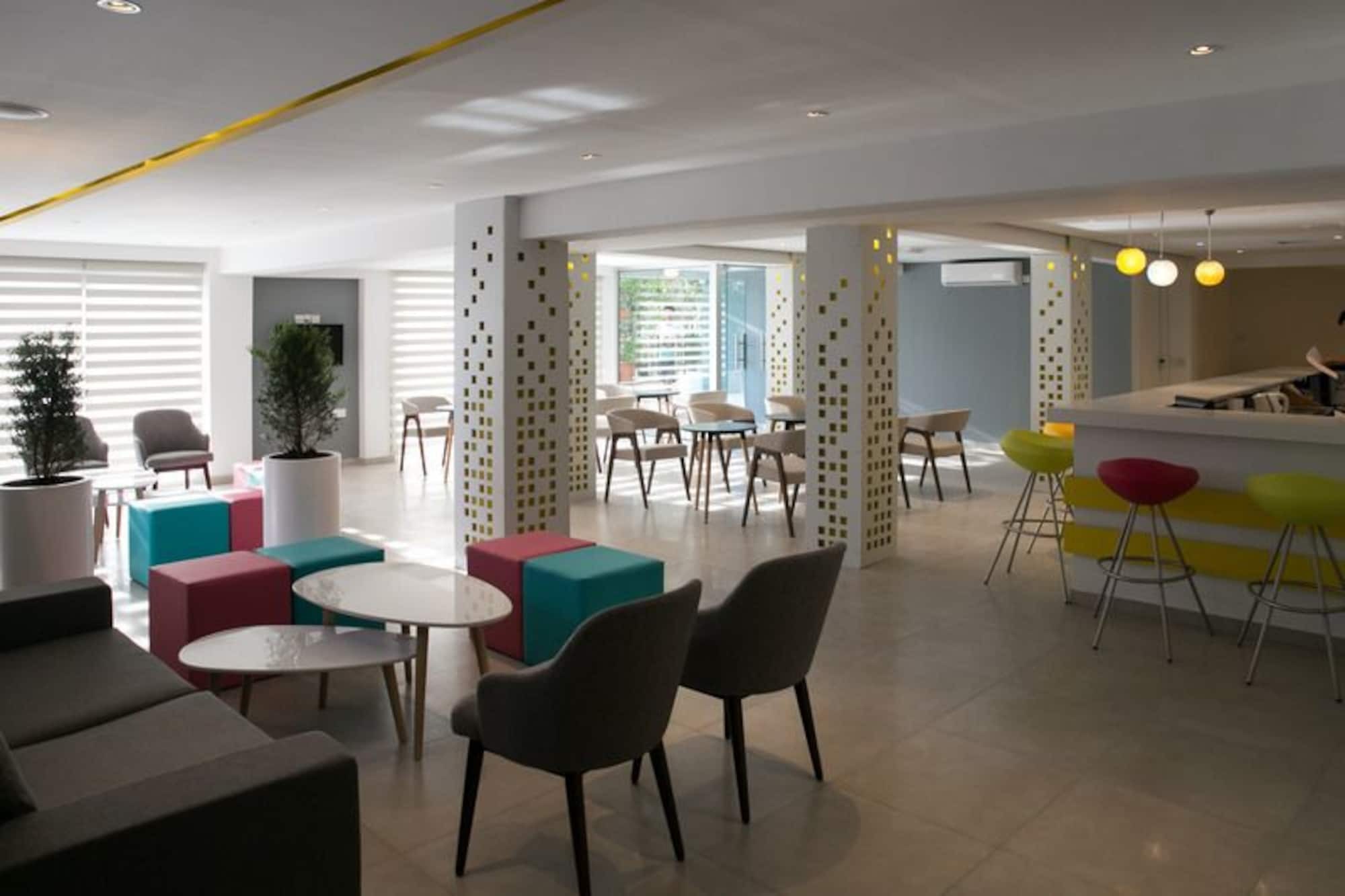 Flora Maria Hotel Ayía Nápa Extérieur photo